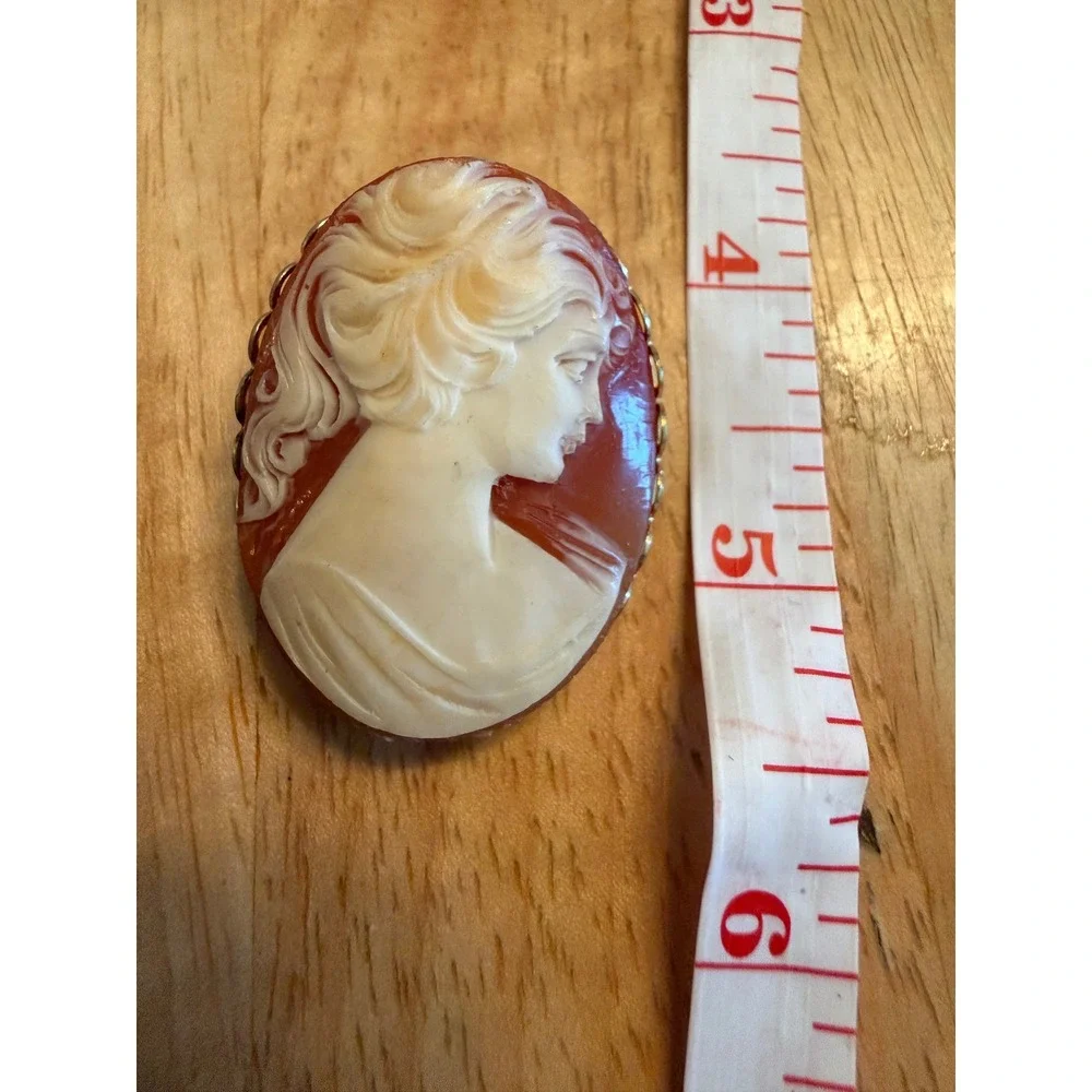 Vintage Carved Shell Cameo Brooch Gold Tone Scalloped Frame Victorian Style Pin